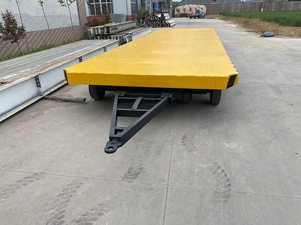 介紹關(guān)于平板拖車(chē)的操作步驟